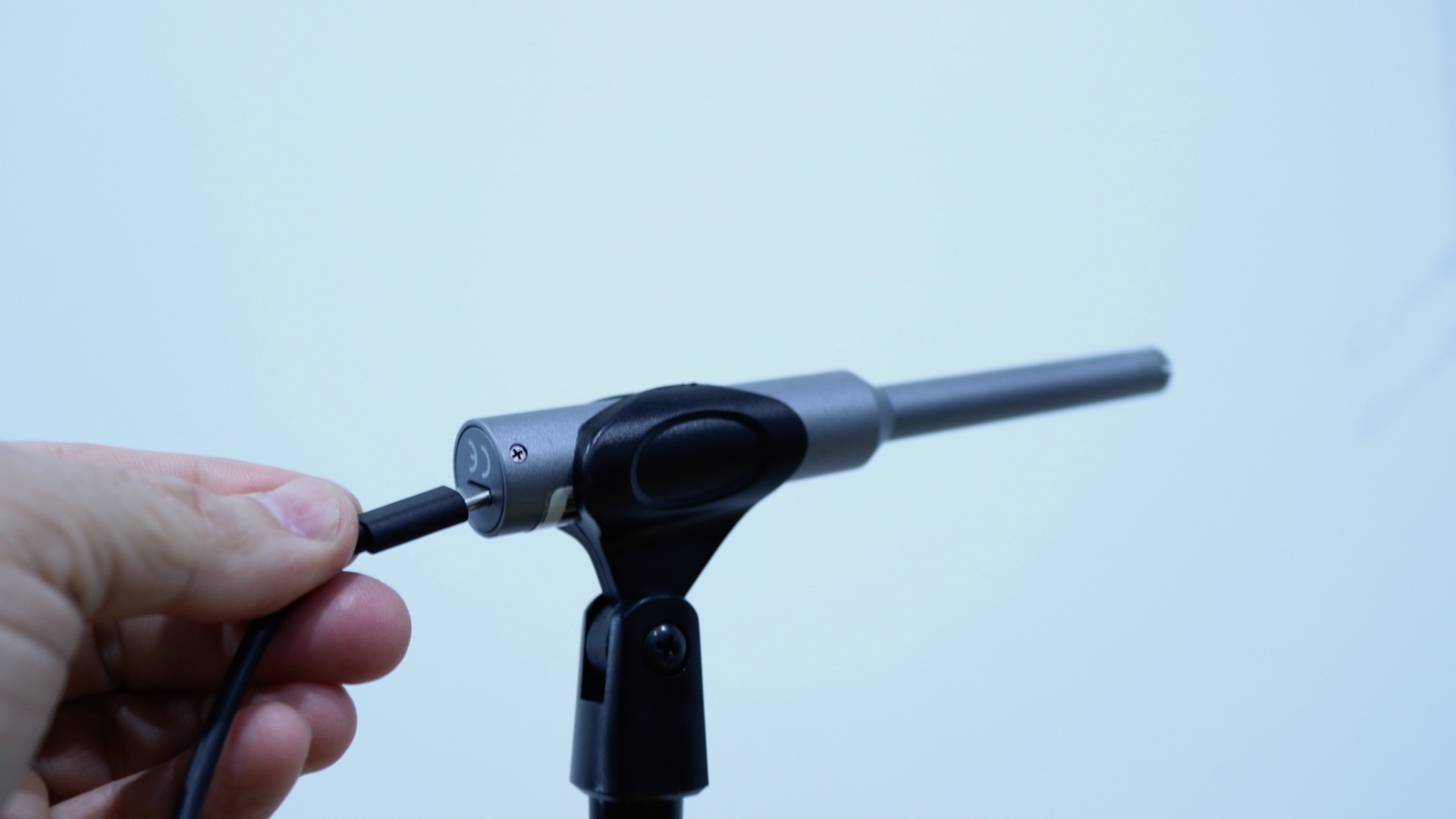 Fig 10 connect USB.jpg